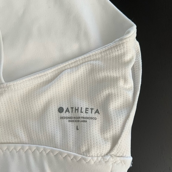 Like new Athleta strappy sports bra, Size L, white - Picture 2 of 3